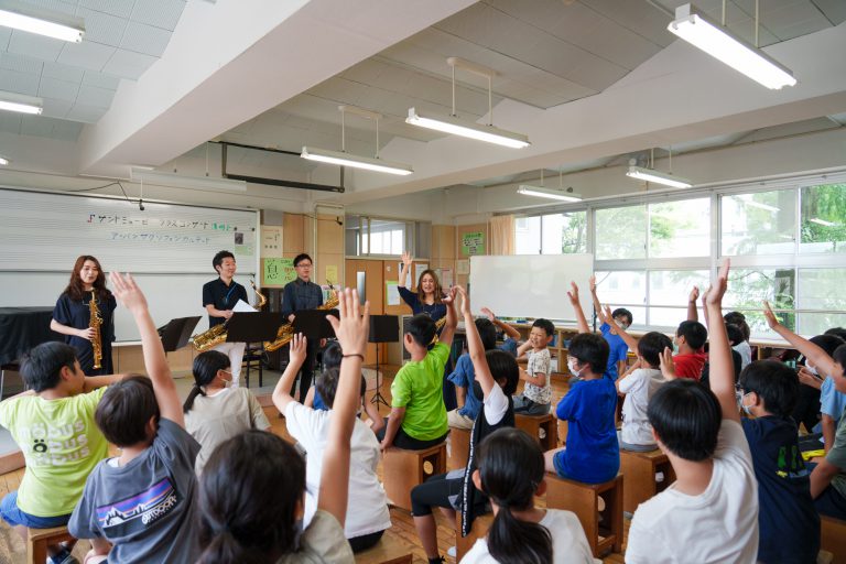 【レポート】アーバン サクソフォン カルテット　クラスコンサート at 上田市立清明小学校